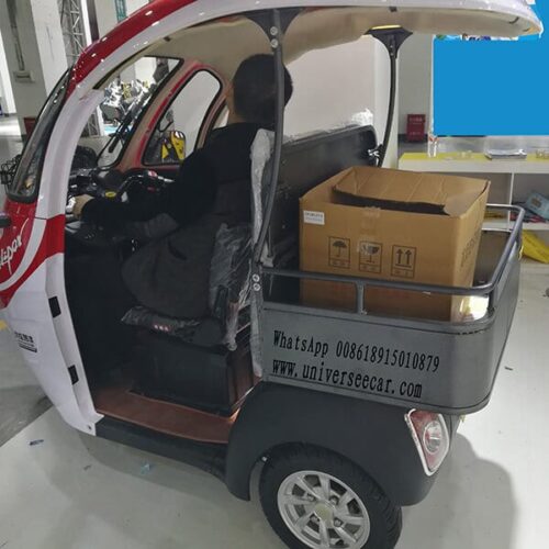 electric tourist scooter with roof