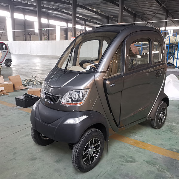 All-Season Enclosed Mobility Scooter - Red - With Winter Heater